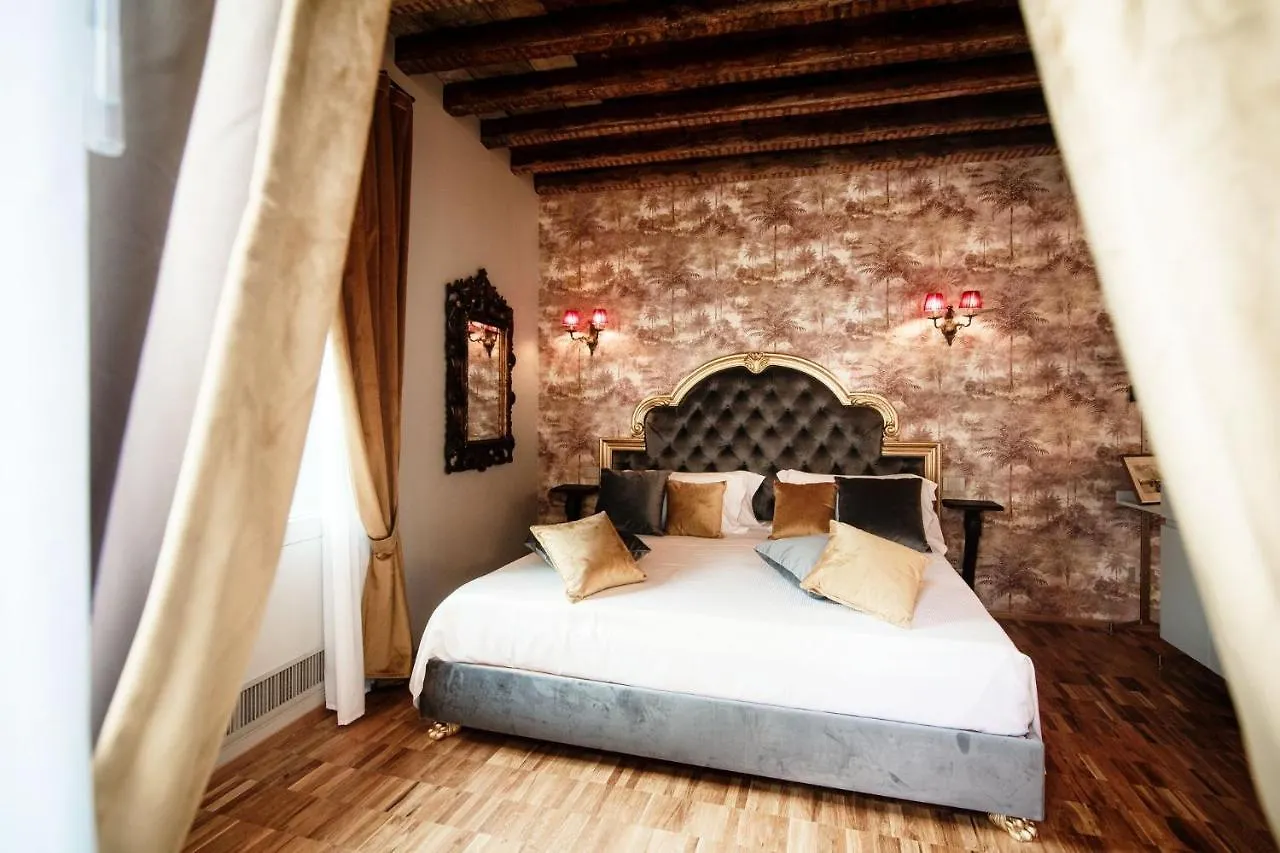 Guest house Aurum - Como Luxury Suites