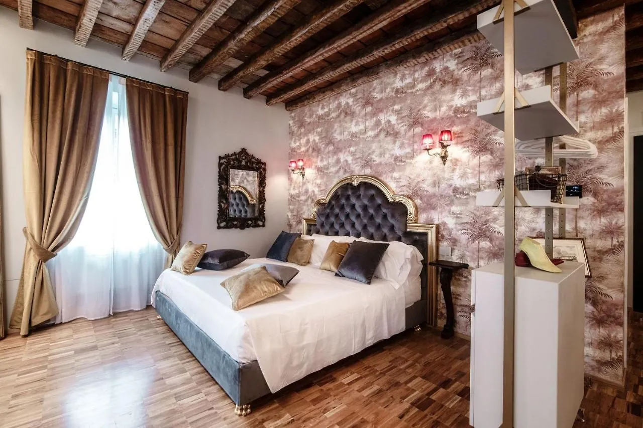 Aurum - Como Luxury Suites
