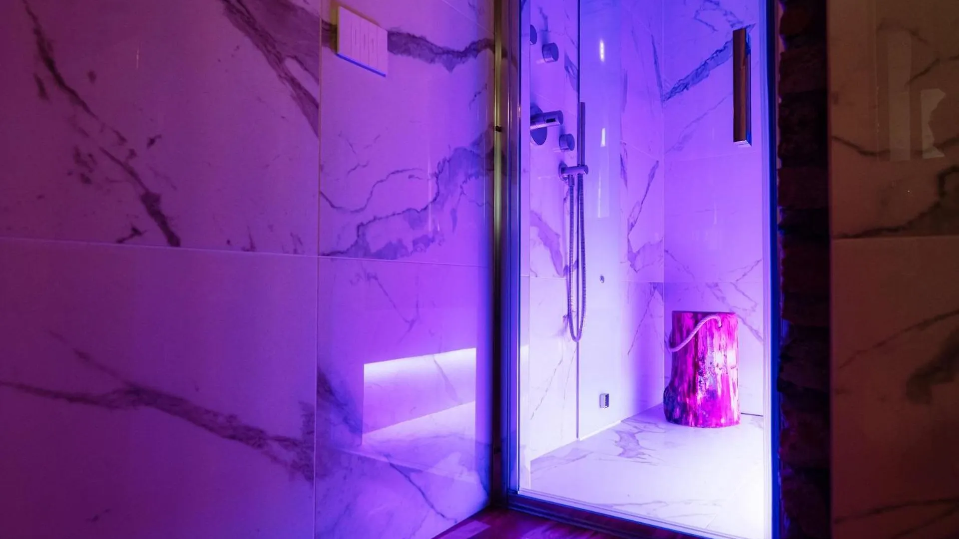Aurum - Como Luxury Suites Guest house