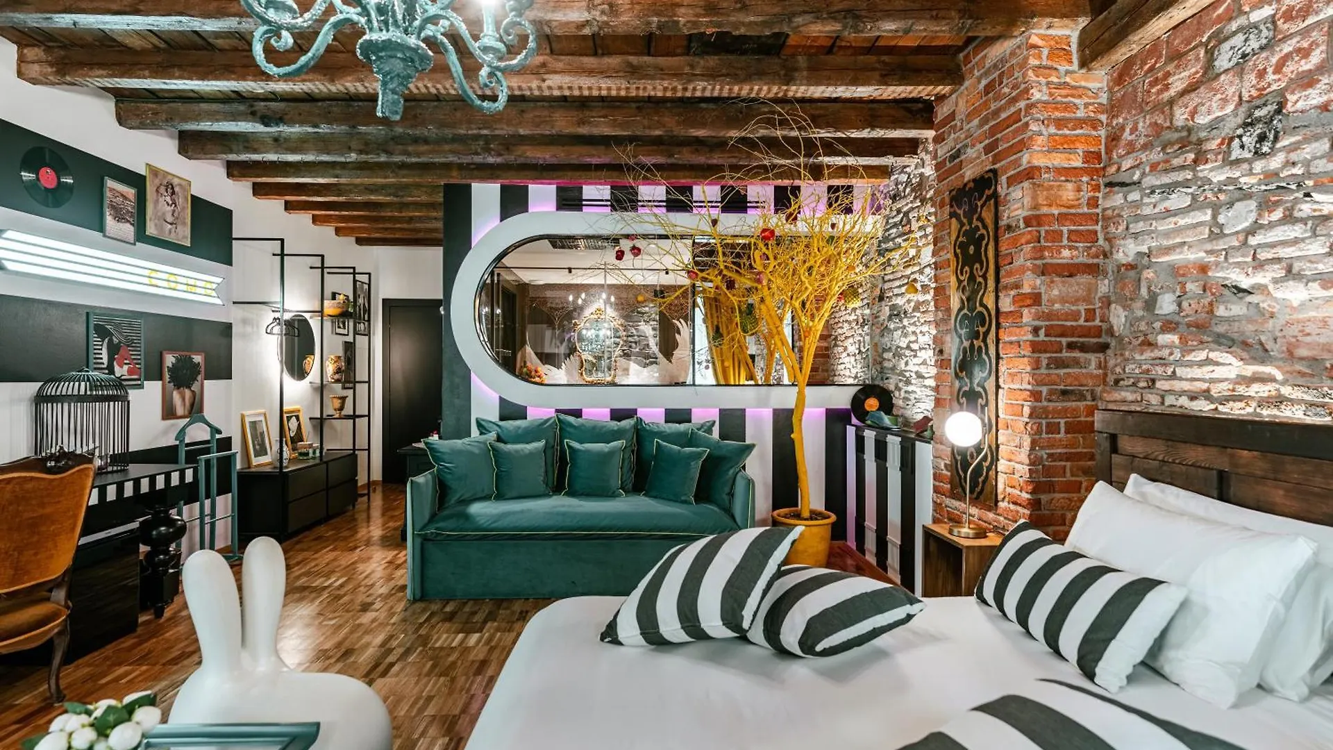Aurum - Como Luxury Suites