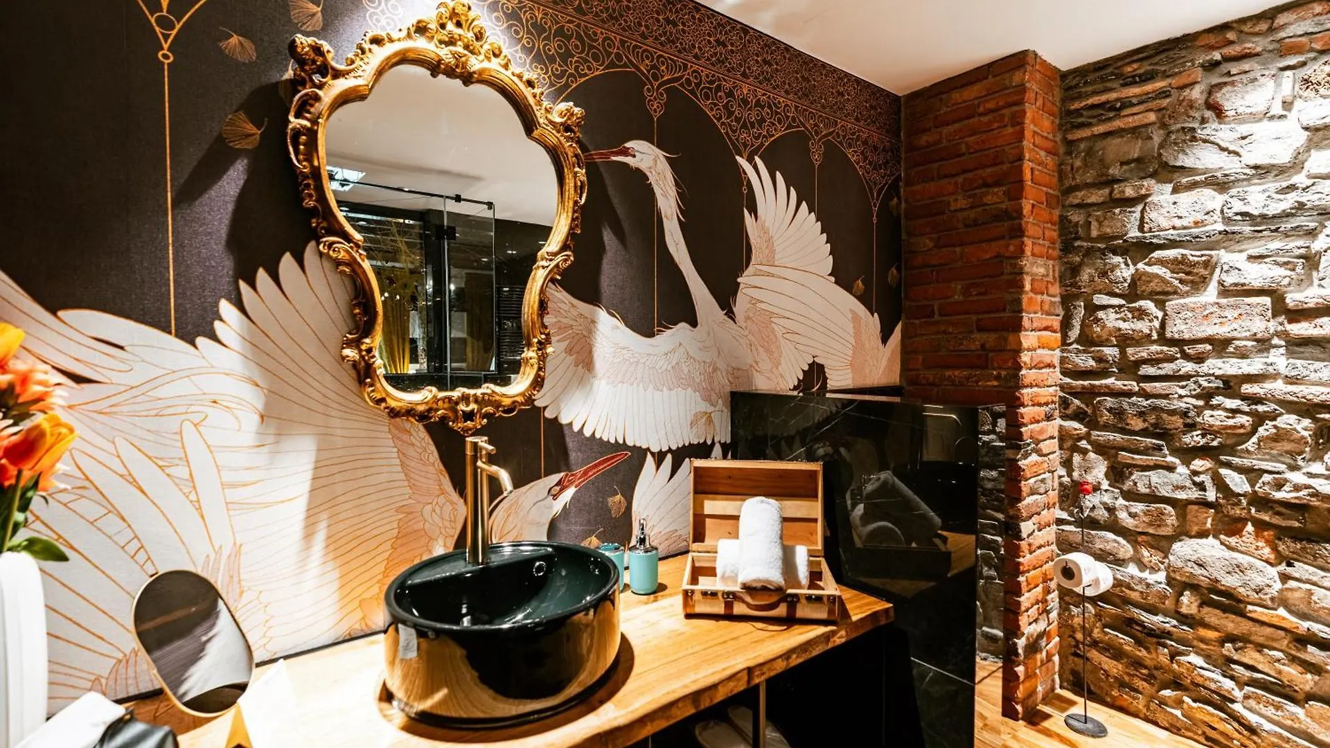 Aurum - Como Luxury Suites 0*,  Italy