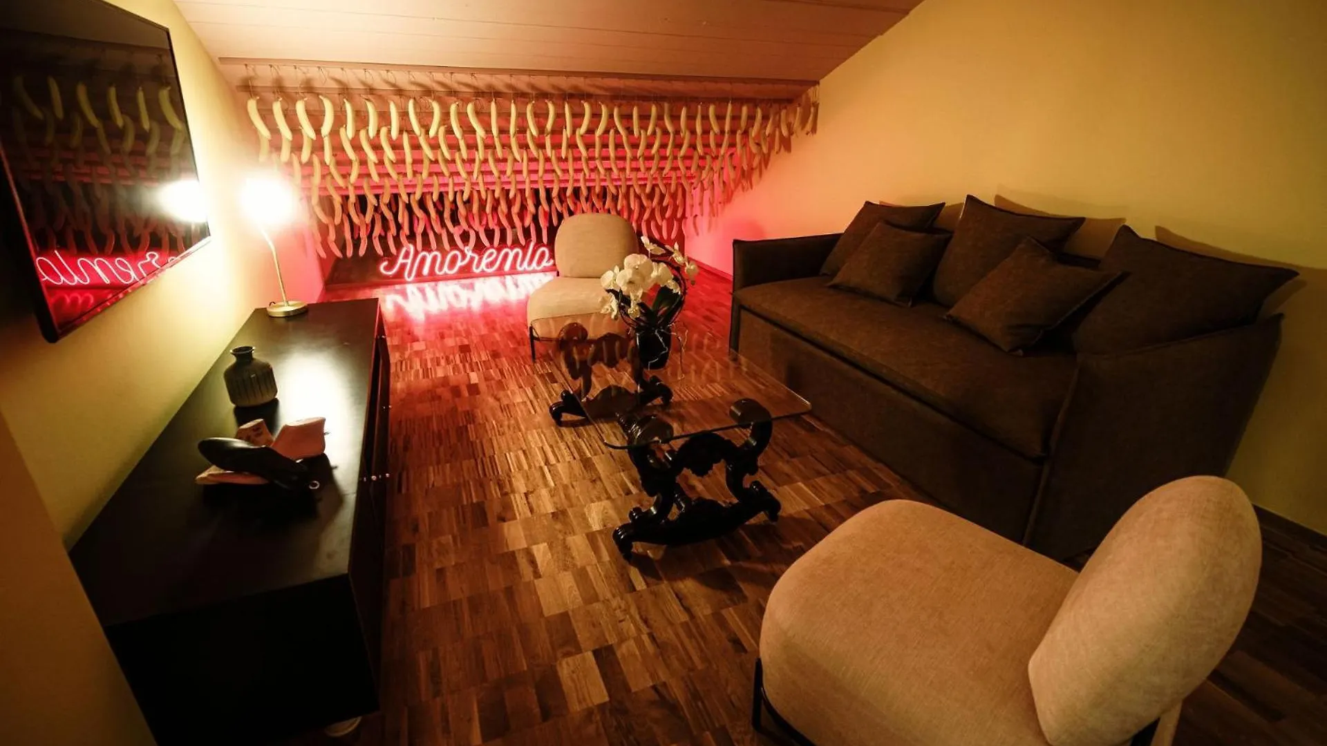 Aurum - Como Luxury Suites